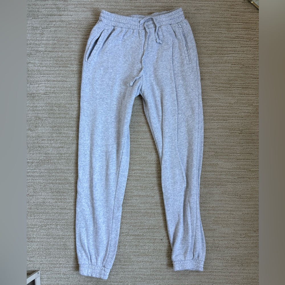 Brandy Melville light grey sweatpants (one size)